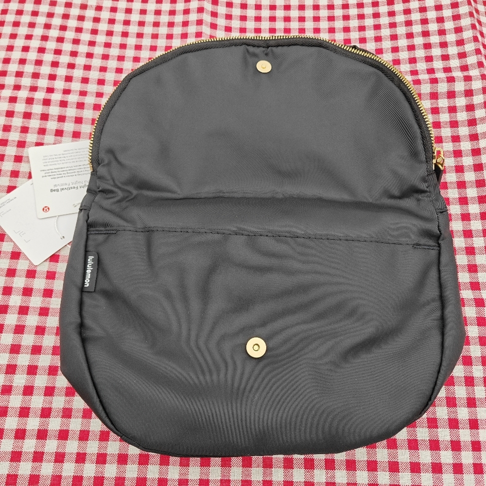 Lululemon gold All Night Festival Bag 5L - Picture 2 of 5